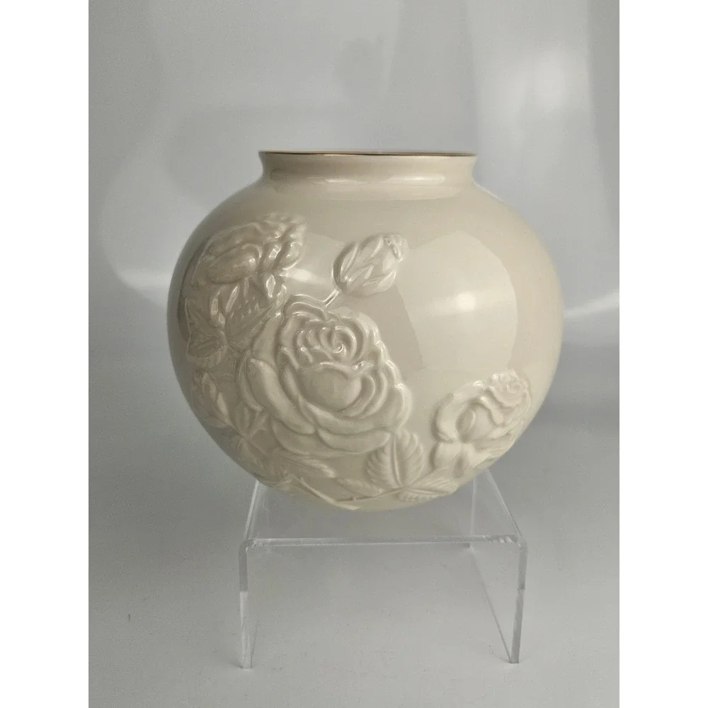Lenox Forever Roses Ivory China‎ Vase Gold Rim Embossed Roses 1995 USA